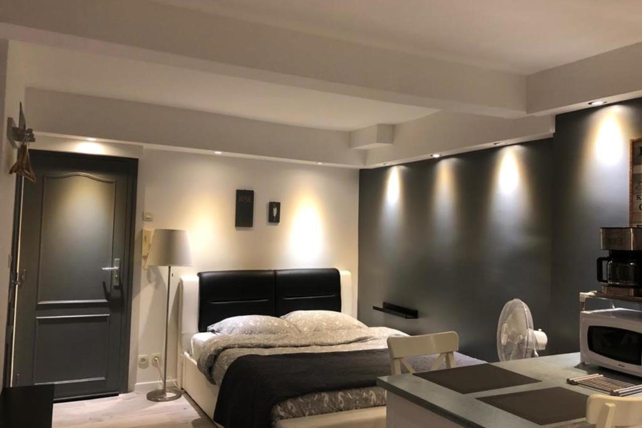 Cosy Studio Proche Palais Des Papes アヴィニョン エクステリア 写真